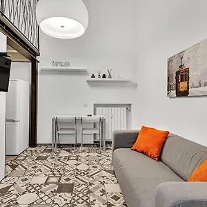 Loft Spritz Nel Centro Di Milano, Via Sottocorno, Porta Vittoria , Milán Italia